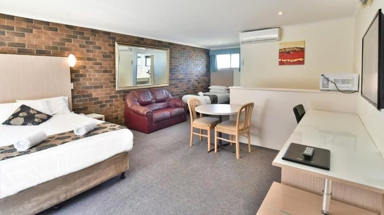 Coffs Windmill Motel Room