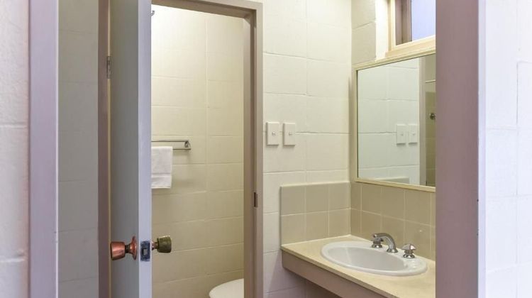 Coffs Windmill Motel Room