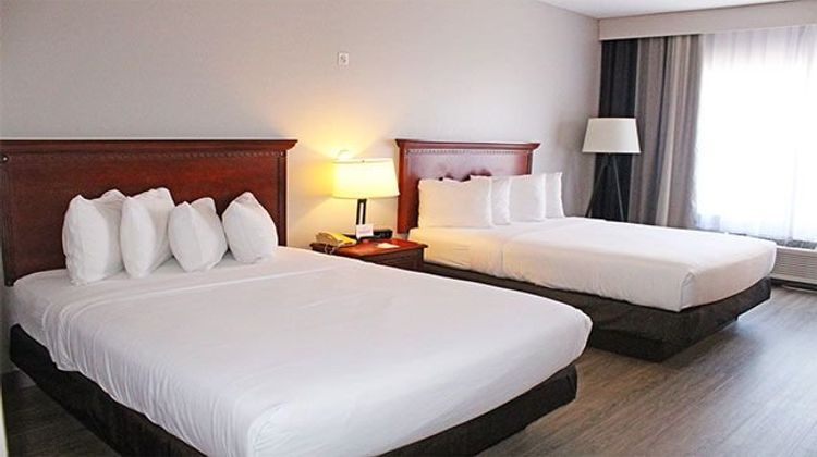 Independence Stay Hotel and Suites Room