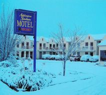 Addington Stadium Motel Exterior