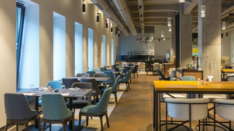 Hotel Mona Plaza Restaurant