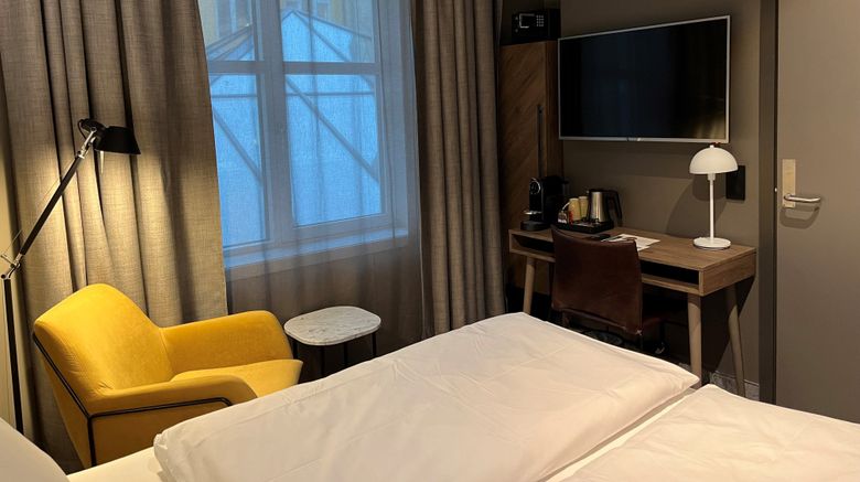 <b>Karl Johan Hotel Room</b>. Images powered by <a href="https://www.leonardoworldwide.com/" title="Leonardo Worldwide" target="_blank">Leonardo</a>.