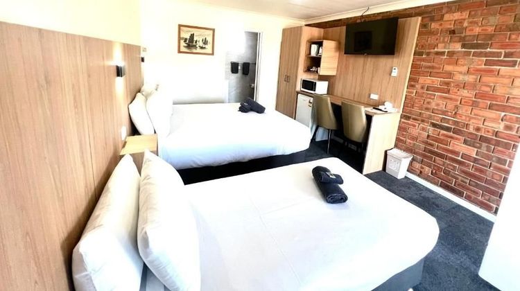 Adrian Motel Room