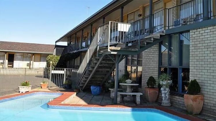 Adrian Motel Pool