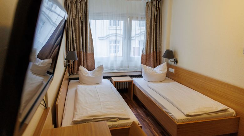 <b>Hotel Bellevue Duesseldorf Room</b>. Images powered by <a href="https://www.leonardoworldwide.com/" title="Leonardo Worldwide" target="_blank">Leonardo</a>.
