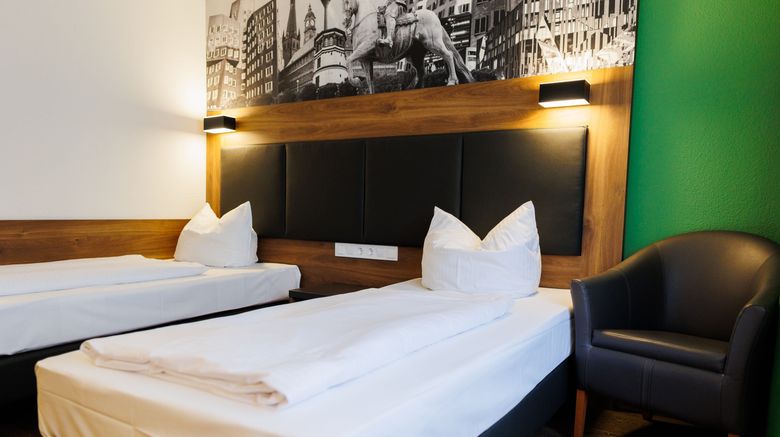 <b>Hotel Bellevue Duesseldorf Room</b>. Images powered by <a href="https://www.leonardoworldwide.com/" title="Leonardo Worldwide" target="_blank">Leonardo</a>.