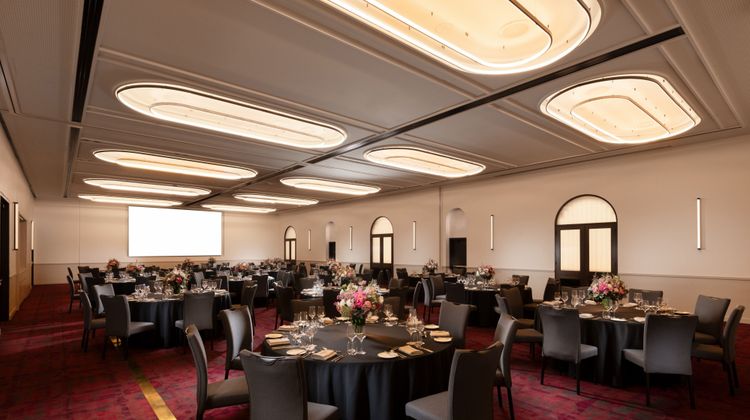 Adelaide Marriott Hotel Meeting