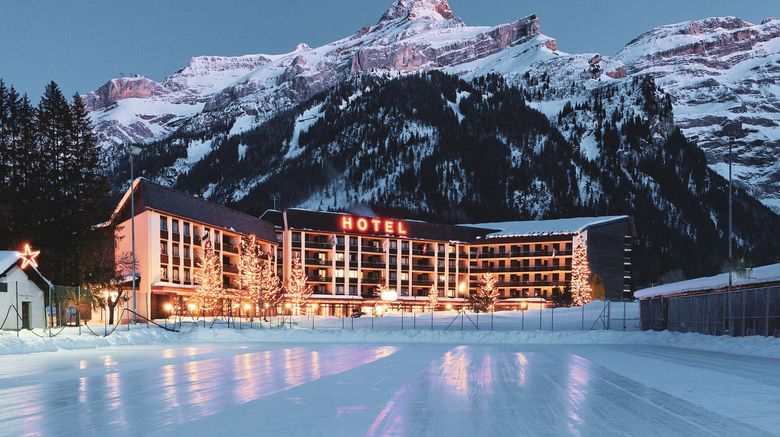 <b>The Glacier Hotel Room</b>. Images powered by <a href="https://www.leonardoworldwide.com/" title="Leonardo Worldwide" target="_blank">Leonardo</a>.