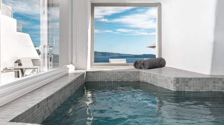 <b>Caldera Villas Room</b>. Images powered by <a href="https://www.leonardoworldwide.com/" title="Leonardo Worldwide" target="_blank">Leonardo</a>.