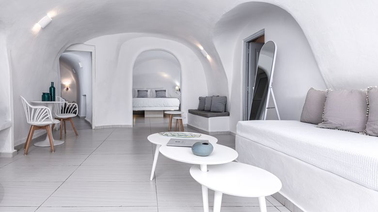 <b>Caldera Villas Room</b>. Images powered by <a href="https://www.leonardoworldwide.com/" title="Leonardo Worldwide" target="_blank">Leonardo</a>.