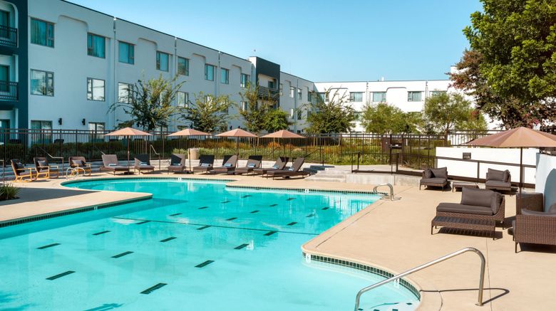 <b>Delta Hotels Ontario Airport Pool</b>. Images powered by <a href="https://www.leonardoworldwide.com/" title="Leonardo Worldwide" target="_blank">Leonardo</a>.