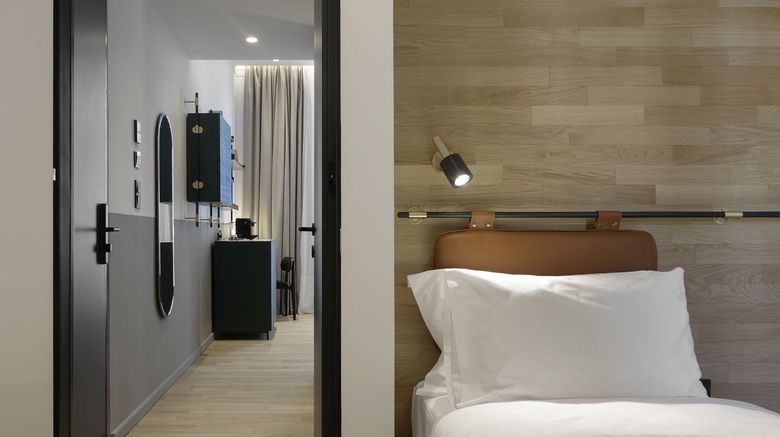 <b>The Modernist Thessaloniki Room</b>. Images powered by <a href="https://www.leonardoworldwide.com/" title="Leonardo Worldwide" target="_blank">Leonardo</a>.