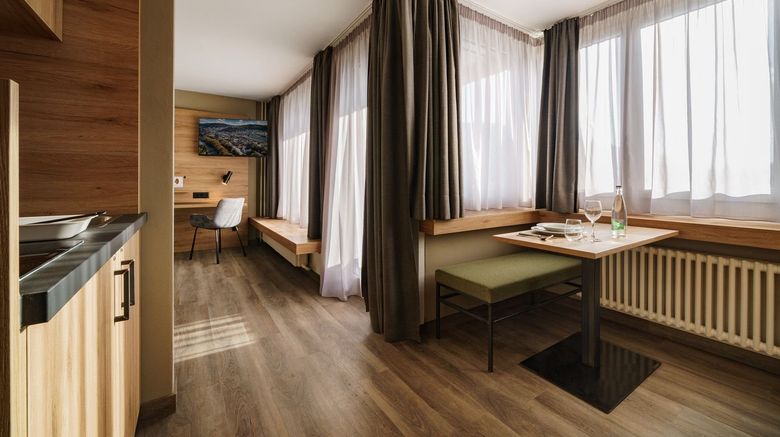 <b>Hotel Linde Room</b>. Images powered by <a href="https://www.leonardoworldwide.com/" title="Leonardo Worldwide" target="_blank">Leonardo</a>.