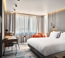 Crowne Plaza Sofia Room