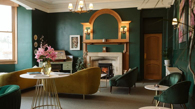 <b>The Lovat Loch Ness Room</b>. Images powered by <a href="https://www.leonardoworldwide.com/" title="Leonardo Worldwide" target="_blank">Leonardo</a>.