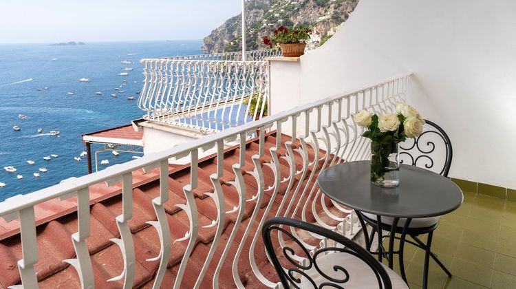 Eden Roc Suites Hotel Suite