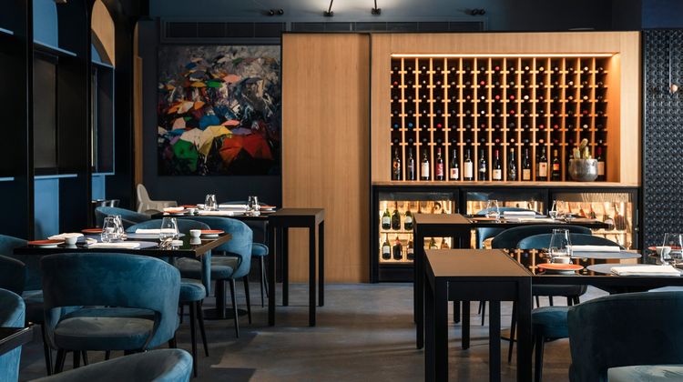 Eden Roc Suites Hotel Restaurant