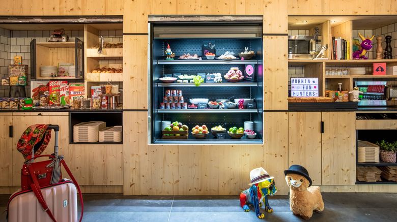 <b>Moxy Bordeaux Hotel Restaurant</b>. Images powered by <a href="https://www.leonardoworldwide.com/" title="Leonardo Worldwide" target="_blank">Leonardo</a>.