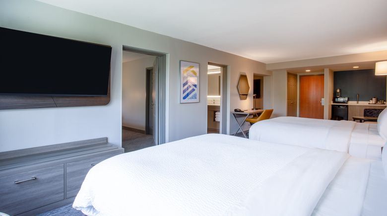 <b>Holiday Inn Express & Stes Bradenton E. Suite</b>. Images powered by <a href="https://www.leonardoworldwide.com/" title="Leonardo Worldwide" target="_blank">Leonardo</a>.