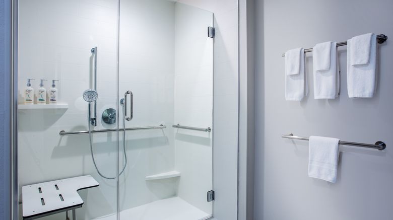 <b>Holiday Inn Express & Stes Bradenton E. Room</b>. Images powered by <a href="https://www.leonardoworldwide.com/" title="Leonardo Worldwide" target="_blank">Leonardo</a>.