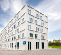 Holiday Inn Express Gent Exterior