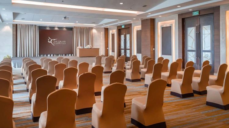 Grand FourWings Convention Hotel Meeting