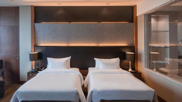 Grand FourWings Convention Hotel Room