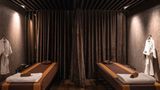 Grand FourWings Convention Hotel Spa