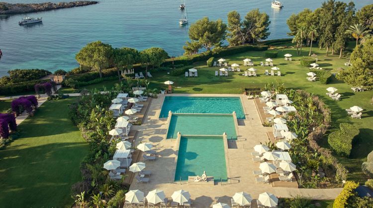 The St. Regis Mardavall Mallorca Resort Pool