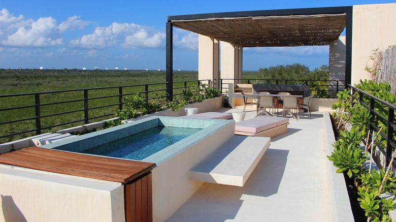 <b>Bespoke Tulum Pool</b>. Images powered by <a href="https://www.leonardoworldwide.com/" title="Leonardo Worldwide" target="_blank">Leonardo</a>.