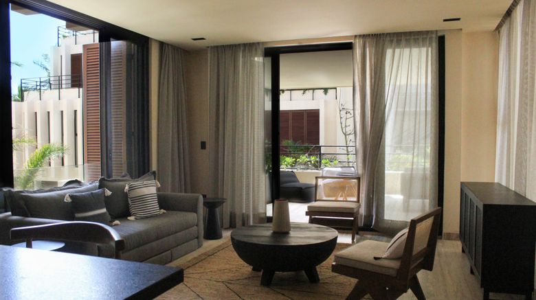 <b>Bespoke Tulum Room</b>. Images powered by <a href="https://www.leonardoworldwide.com/" title="Leonardo Worldwide" target="_blank">Leonardo</a>.