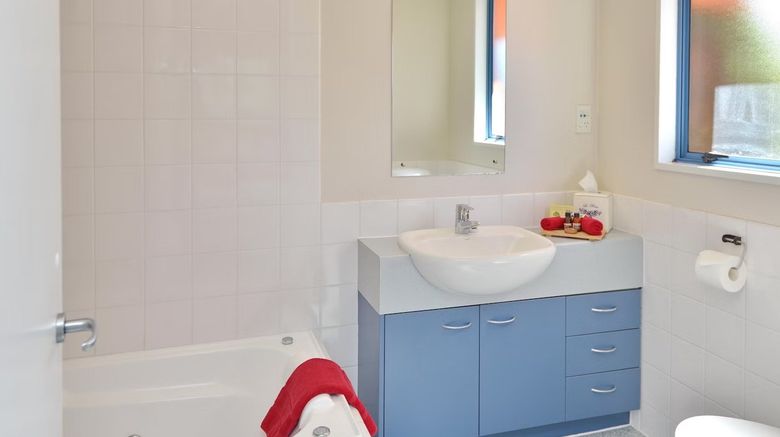 <b>Addington Court Motel Room</b>. Images powered by <a href="https://www.leonardoworldwide.com/" title="Leonardo Worldwide" target="_blank">Leonardo</a>.