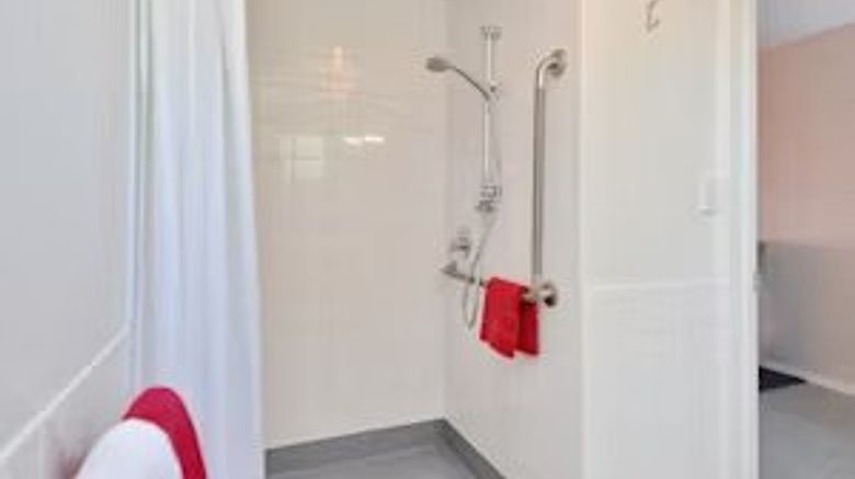 <b>Addington Court Motel Room</b>. Images powered by <a href="https://www.leonardoworldwide.com/" title="Leonardo Worldwide" target="_blank">Leonardo</a>.
