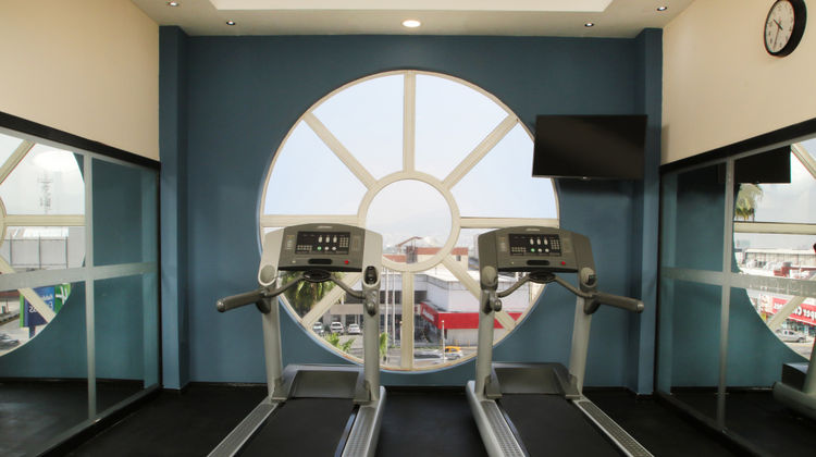Holiday Inn Express Tecnologico Health Club
