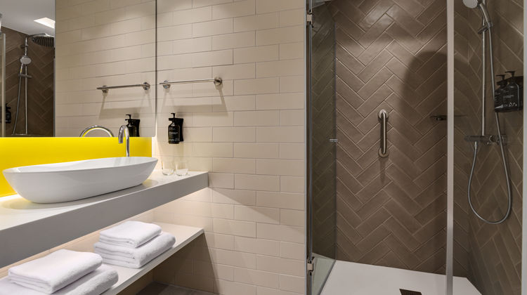 Holiday Inn Express Evora Room