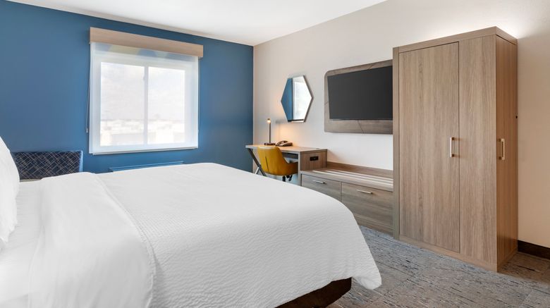 <b>Holiday Inn Express Room</b>. Images powered by <a href="https://www.leonardoworldwide.com/" title="Leonardo Worldwide" target="_blank">Leonardo</a>.