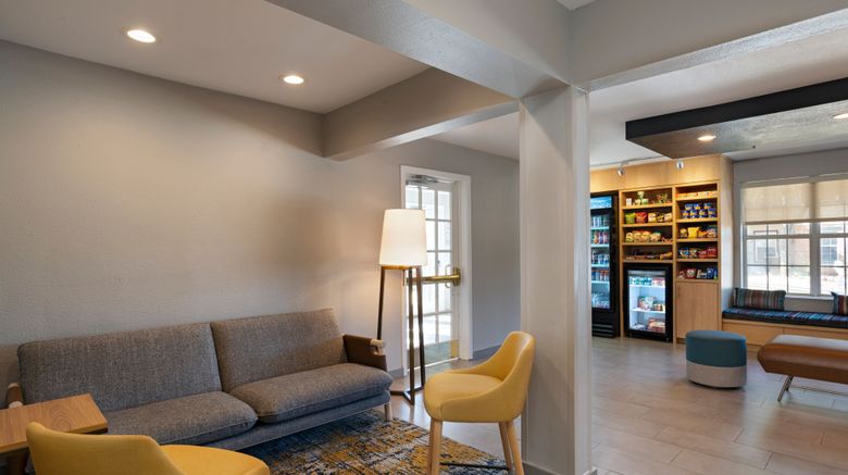 <b>TownePlace Suites College Station Lobby</b>. Images powered by <a href="https://www.leonardoworldwide.com/" title="Leonardo Worldwide" target="_blank">Leonardo</a>.