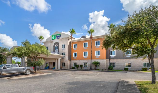 Holiday Inn Express Exterior