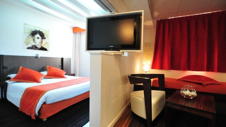 <b>Europole Hotel Room</b>. Images powered by <a href="https://www.leonardoworldwide.com/" title="Leonardo Worldwide" target="_blank">Leonardo</a>.