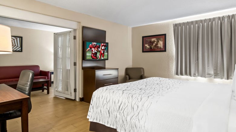 <b>Red Roof Plus+ Jacksonville Southpoint Suite</b>. Images powered by <a href="https://www.leonardoworldwide.com/" title="Leonardo Worldwide" target="_blank">Leonardo</a>.