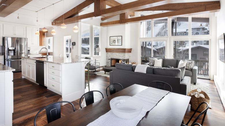 <b>Sitzmark Lodge Lobby</b>. Images powered by <a href="https://www.leonardoworldwide.com/" title="Leonardo Worldwide" target="_blank">Leonardo</a>.