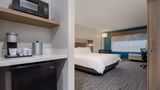 Holiday Inn Express & Suites Grand Haven Room