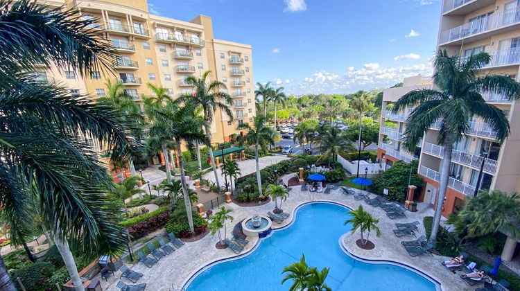 Club Wyndham Palm-Aire Pool
