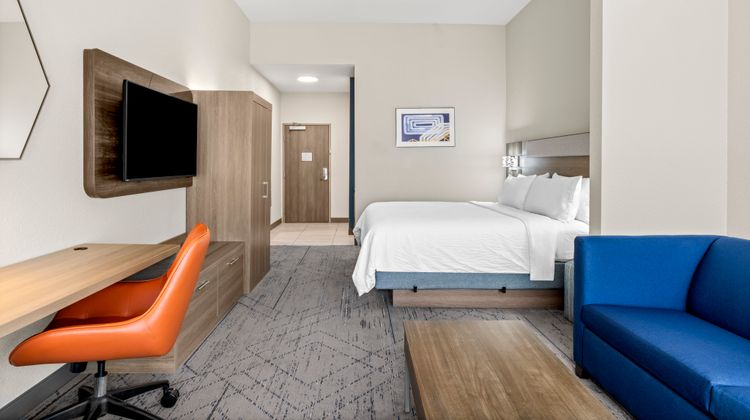 Holiday Inn Express-Suites Phoenix West Room