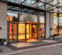Sheraton Poznan Hotel Exterior