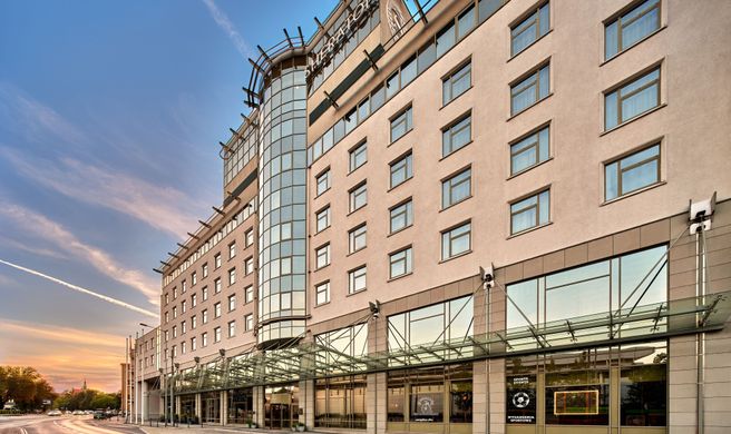 Sheraton Poznan Hotel Exterior