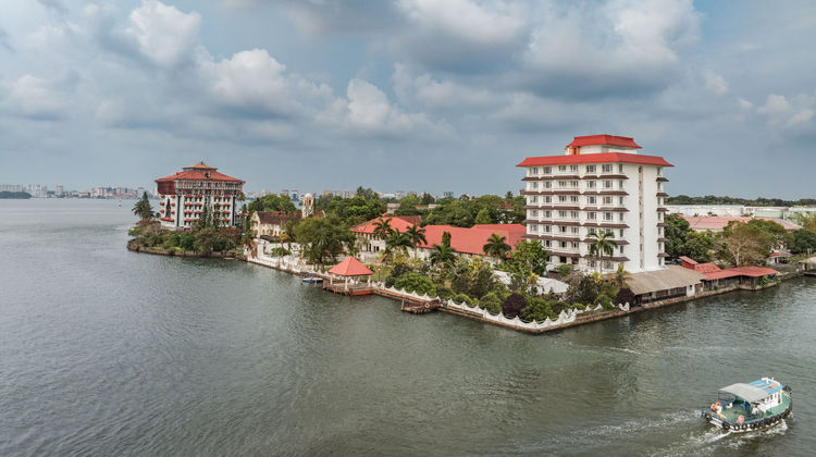 Taj Malabar Resort and Spa Cochin Exterior