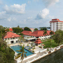 Taj Malabar Resort and Spa Cochin