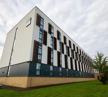 Holiday Inn the niu Loom Exterior