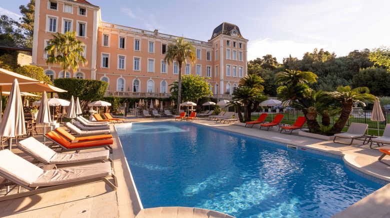 <b>L'Oraye Hotel Pool</b>. Images powered by <a href="https://www.leonardoworldwide.com/" title="Leonardo Worldwide" target="_blank">Leonardo</a>.